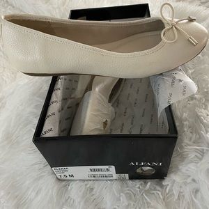 💜ALFANI NWTAleaap Tan Flats -> Alfani Tan Flats